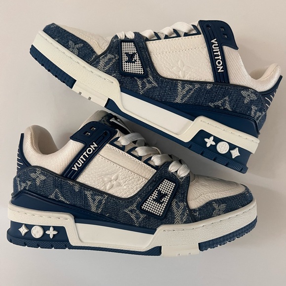 Louis Vuitton LV Trainers - Picture 5 of 11